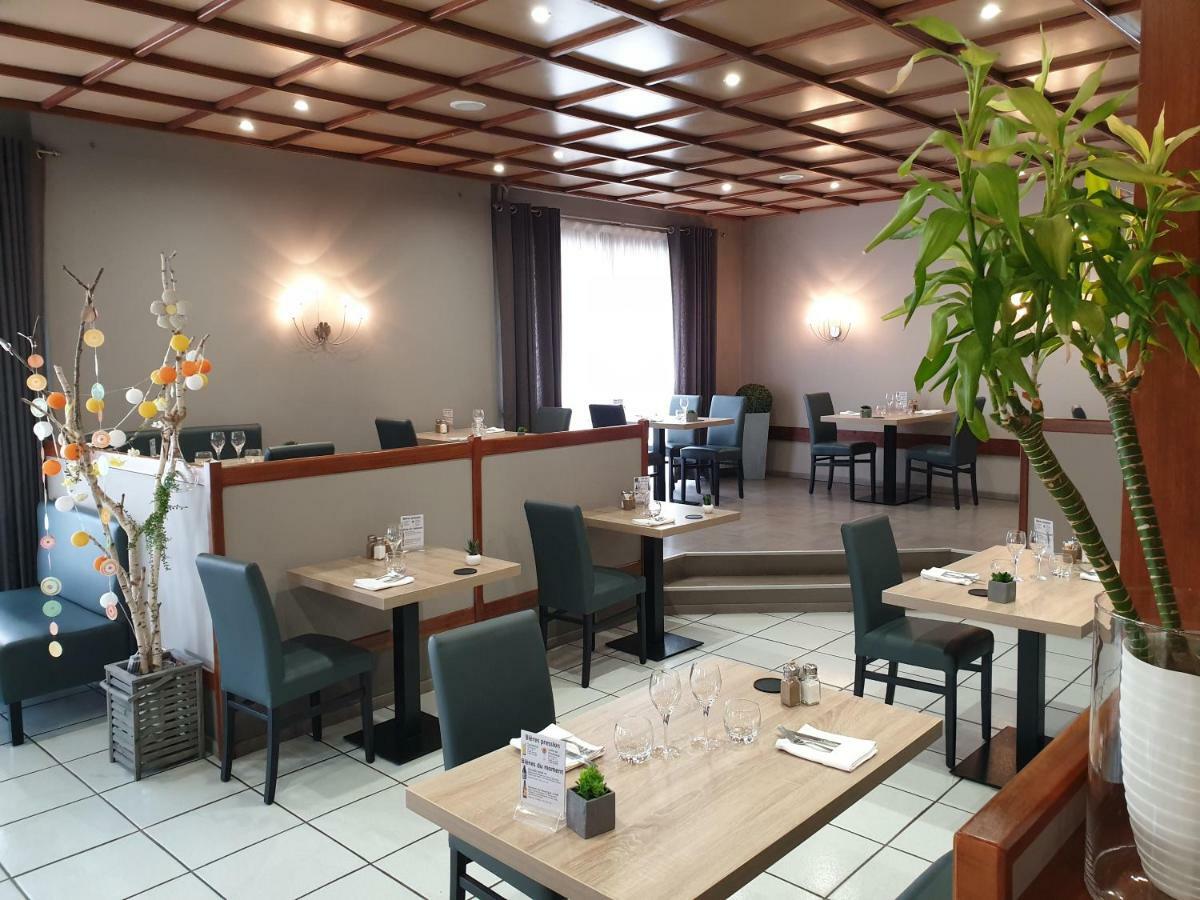 Hôtel Malpel Decazeville Buitenkant foto